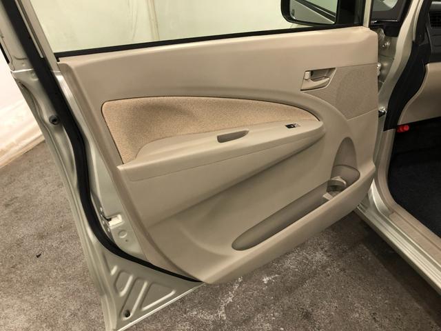 ムーヴＬ　車検整備付／走行６７４５３キロ／ワンセグナビ／純正マット１年保証距離無制限　走行距離６７４５３キロ　ワンセグナビ　純正マット　助手席エアバッグ　アイドリングストップ　電動格納式ドアミラー（埼玉県）の中古車