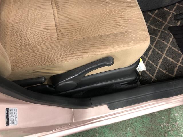 ミラＸリミテッド　走行６８４３１キロ／車検整備付／キーフリー一年保証・走行距離無制限　走行６８４３１キロ　助手席エアバック　ＥＴＣ　純正カーペットマット　キーフリー　ホイールキャップ　電動格納ドアミラー（埼玉県）の中古車