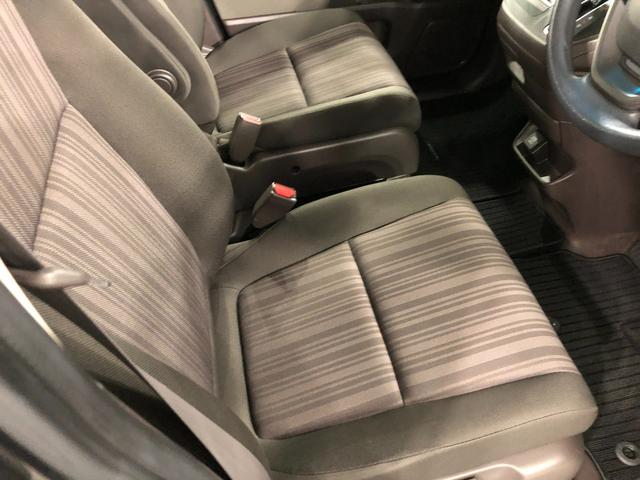 フリードＧ　車検整備付／走行２４０８５キロ／ディスプレイオーディオ１年保証距離無制限　走行距離２４０８５キロ　車検整備付　ディスプレイオーディオ　ワンセグ　バックカメラ　純正マット　助手席エアバッグ　片側電動スライドドア　電動格納式ドアミラー　キーフリー（埼玉県）の中古車