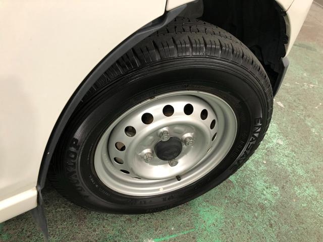 ハイゼットカーゴＤＸ　車検整備付／走行３８１１９キロ／フルセグナビ／ドラレコ１年保証距離無制限　走行距離３８１１９キロ　フルセグナビ　バックカメラ　ブルートゥース　フロアマット　クリアランスソナー　オートライト　アイドリングストップ　両側スライドドア　キーレスエントリー（埼玉県）の中古車