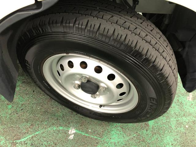 ハイゼットカーゴＤＸ　車検整備付／走行３８１１９キロ／フルセグナビ／ドラレコ１年保証距離無制限　走行距離３８１１９キロ　フルセグナビ　バックカメラ　ブルートゥース　フロアマット　クリアランスソナー　オートライト　アイドリングストップ　両側スライドドア　キーレスエントリー（埼玉県）の中古車