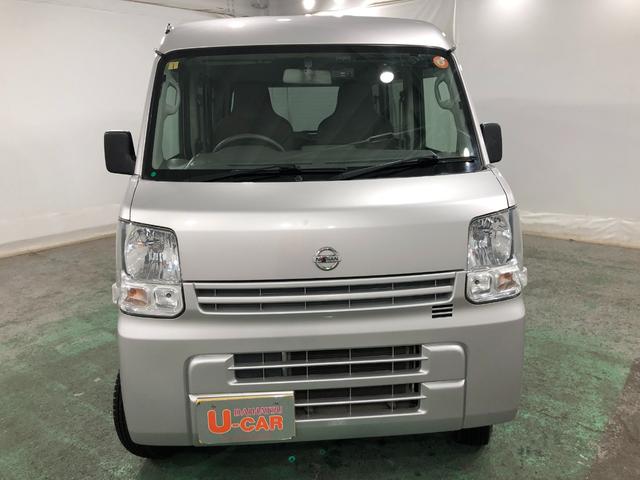 ＮＶ１００クリッパーバンＤＸ　走行８３３９７キロ／ディスプレイオーディオ／純正マット１年保証距離無制限　走行距離８３３９７キロ　ディスプレイオーディオ　ドラレコ　純正フロアマット　キーレスエントリー　マニュアルエアコン（埼玉県）の中古車
