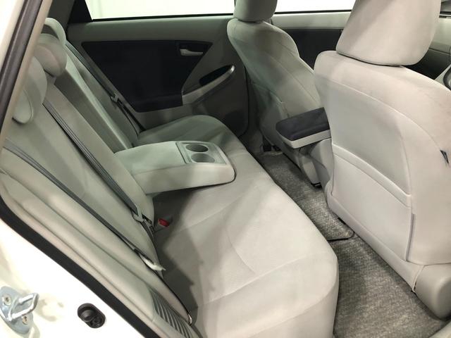 プリウスＳ　走行４４１５６キロ／車検整備付／ナビ／バックカメラ一年保証・走行距離無制限　走行４４１５６キロ　フルセグナビ　バックカメラ　ＥＴＣ　サイドエアバック　オートライト　純正カーペットマット（埼玉県）の中古車