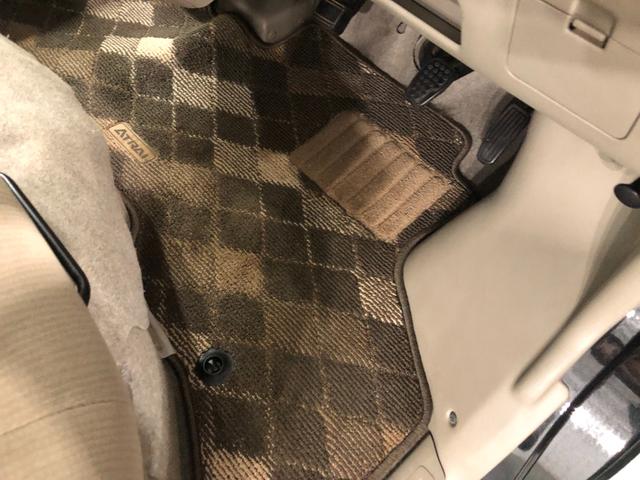 アトレーワゴンカスタムターボＲＳリミテッド　走行３０１４５キロ／４ＷＤ一年保証・走行距離無制限　走行３０１４５キロ　助手席エアバック　純正カーペットマット　ＨＩＤヘッドライト　片側電動スライドドア　キーレス　アルミホイール（埼玉県）の中古車