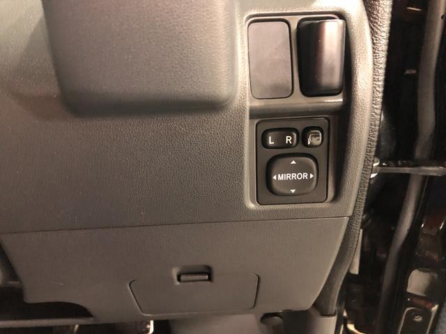 ハイゼットカーゴクルーズ　走行３８２２１キロ／車検整備付／タイヤ４本交換一年保証・走行距離無制限　走行３８２２１キロ　運転席助手席エアバック　キーレス　ＣＤチューナー　純正ゴムマット　電動格納ミラー（埼玉県）の中古車