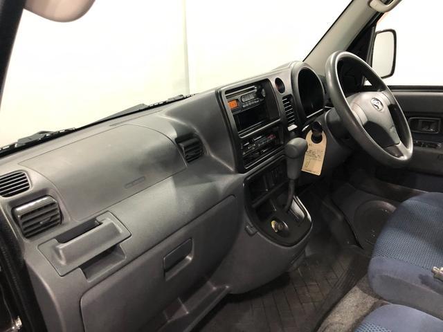 ハイゼットカーゴクルーズ　走行３８２２１キロ／車検整備付／タイヤ４本交換一年保証・走行距離無制限　走行３８２２１キロ　運転席助手席エアバック　キーレス　ＣＤチューナー　純正ゴムマット　電動格納ミラー（埼玉県）の中古車
