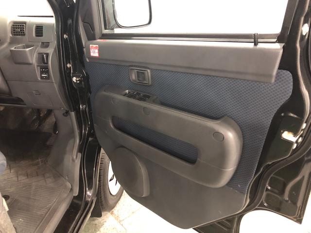 ハイゼットカーゴクルーズ　走行３８２２１キロ／車検整備付／タイヤ４本交換一年保証・走行距離無制限　走行３８２２１キロ　運転席助手席エアバック　キーレス　ＣＤチューナー　純正ゴムマット　電動格納ミラー（埼玉県）の中古車