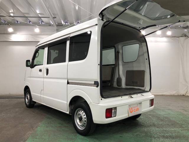 NV100クリッパーバンDX GLパッケージ 走行80185キロ/タイヤ4本交換一年保証・走行距離無制限 走行80185キロ 助手席エアバック 純正カーペットマット(埼玉県)の中古車