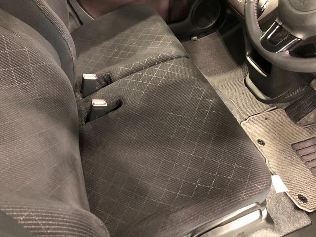 Ｎ−ＯＮＥプレミアム・Ｌパッケージ　走行７８１９１キロ／ナビ／ＥＴＣ一年保証・走行距離無制限　走行７８１９１キロ　ワンセグナビ　バックカメラ　ＥＴＣ　サイドエアバック　ＨＩＤヘッドライト　ベンチシート（埼玉県）の中古車