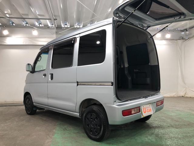 ピクシスバンクルーズ 走行46608キロ 車検整備付 雹害跡一年保証・走行距離無制限 走行46608キロ 助手席エアバック 純正カーペットマット CDチューナー ホイールキャップ パワーウィンドウ(埼玉県)の中古車