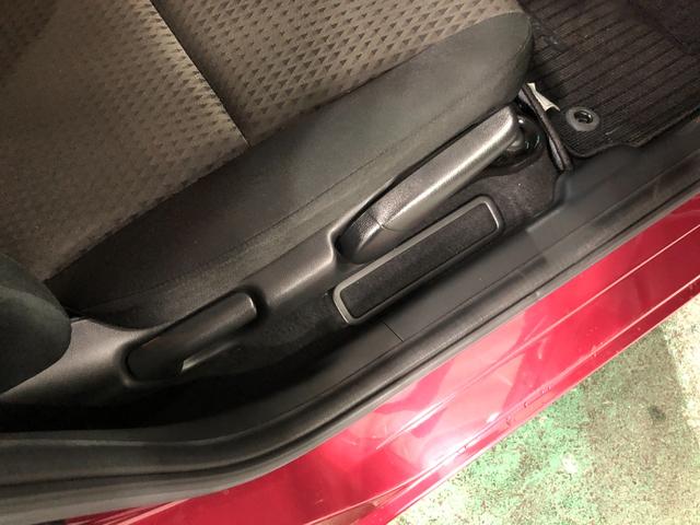 フィットハイブリッドＦ　走行１６６７４キロ／ナビ／バックカメラ／ＥＴＣ一年保証・走行距離無制限　走行１６６７４キロ　ワンセグナビ　ブルートゥース　バックカメラ　オートライト　ＬＥＤヘッドライト　ＥＴＣ（埼玉県）の中古車