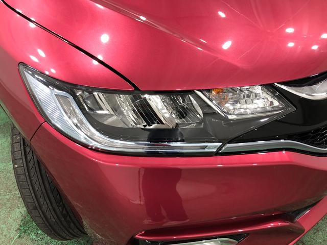 フィットハイブリッドＦ　走行１６６７４キロ／ナビ／バックカメラ／ＥＴＣ一年保証・走行距離無制限　走行１６６７４キロ　ワンセグナビ　ブルートゥース　バックカメラ　オートライト　ＬＥＤヘッドライト　ＥＴＣ（埼玉県）の中古車