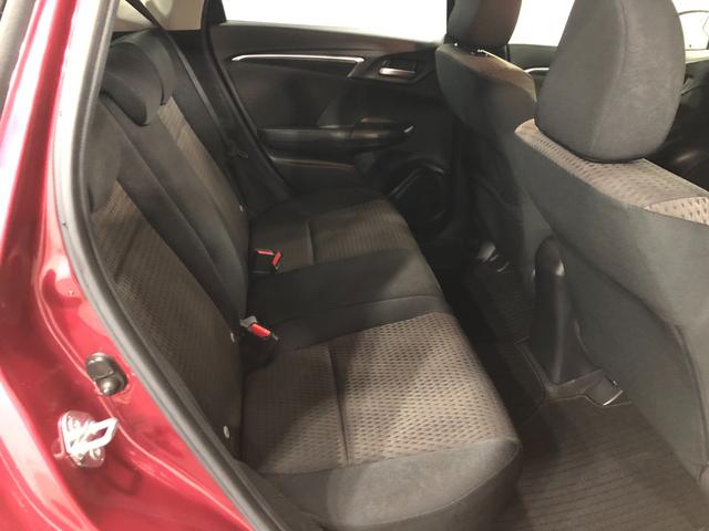 フィットハイブリッドＦ　走行１６６７４キロ／ナビ／バックカメラ／ＥＴＣ一年保証・走行距離無制限　走行１６６７４キロ　ワンセグナビ　ブルートゥース　バックカメラ　オートライト　ＬＥＤヘッドライト　ＥＴＣ（埼玉県）の中古車