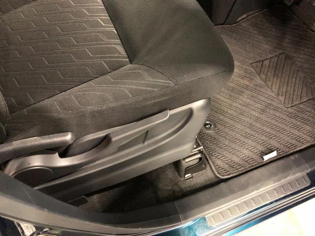 ルーミーカスタムG 走行26240キロ/フルセグナビ/ドラレコ1年保証距離無制限 走行距離26240キロ フルセグナビ パノラマモニター ブルートゥース ドラレコ 純正マット サイドエアバッグ LEDヘッドランプ アイドリングストップ 両側電動スライドドア(埼玉県)の中古車