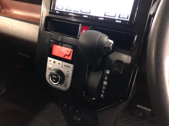 ルーミーＧ　Ｓ　車検整備付／走行２８５４７キロ／ナビ／バックカメラ１年保証距離無制限　走行距離２８５４７キロ　フルセグナビ　バックカメラ　純正マット　オートライト　アイドリングストップ　両側電動スライドドア　プッシュボタンスタート　オート格納式ドアミラー　キーフリー（埼玉県）の中古車