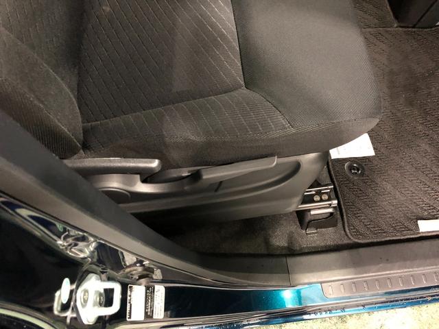 ルーミーＧ　Ｓ　車検整備付／走行２８５４７キロ／ナビ／バックカメラ１年保証距離無制限　走行距離２８５４７キロ　フルセグナビ　バックカメラ　純正マット　オートライト　アイドリングストップ　両側電動スライドドア　プッシュボタンスタート　オート格納式ドアミラー　キーフリー（埼玉県）の中古車