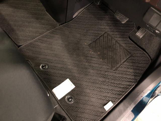 ルーミーＧ　Ｓ　車検整備付／走行２８５４７キロ／ナビ／バックカメラ１年保証距離無制限　走行距離２８５４７キロ　フルセグナビ　バックカメラ　純正マット　オートライト　アイドリングストップ　両側電動スライドドア　プッシュボタンスタート　オート格納式ドアミラー　キーフリー（埼玉県）の中古車