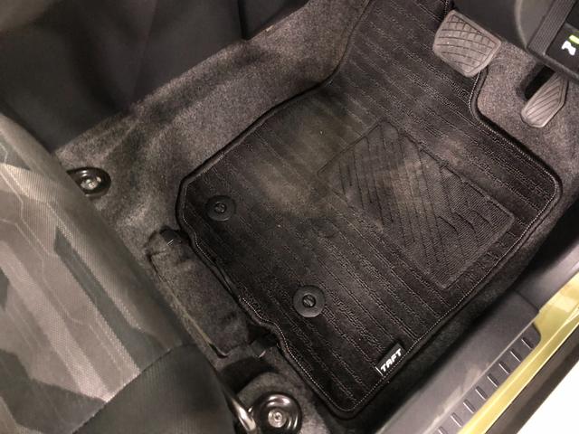 タフトＧターボ　走行６７９０９キロ／４ＷＤ／ナビ／バックカメラ一年保証・走行距離無制限　走行６７９０９キロ　フルセグナビ　ブルートゥース　バックカメラ　クリアランスソナー　オートライト　オートマチックハイビーム　ＬＥＤヘッドライト　シートヒーター（埼玉県）の中古車