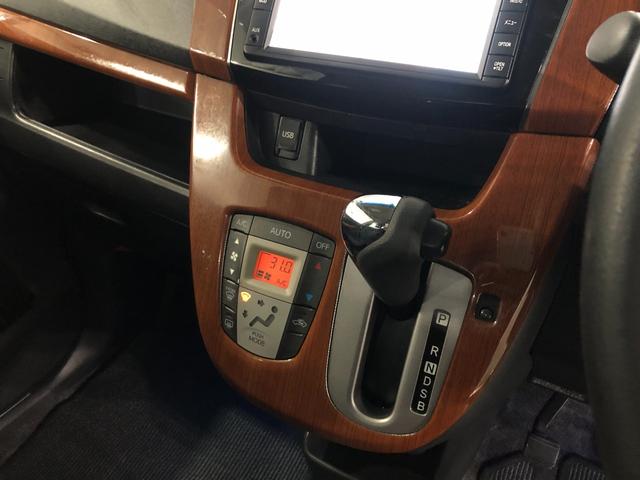 ムーヴカスタムＸリミテッド　走行８４９３７キロ／ナビ／バックカメラ一年保証・走行距離無制限走行８４９３７キロ　ワンセグナビ　バックカメラ　オートライト　ＬＥＤヘッドライト　アイドリングストップ　ベンチシート（埼玉県）の中古車