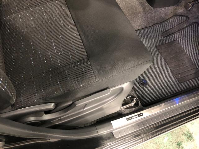 ムーヴカスタムＸリミテッド　走行８４９３７キロ／ナビ／バックカメラ一年保証・走行距離無制限走行８４９３７キロ　ワンセグナビ　バックカメラ　オートライト　ＬＥＤヘッドライト　アイドリングストップ　ベンチシート（埼玉県）の中古車