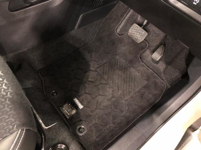 ロッキープレミアム 走行22589キロ/純正フルセグナビ/ドラレコ1年保証距離無制限 走行距離22589キロ 純正フルセグナビ パノラマモニター ドラレコ 純正マット サイドエアバッグ LEDヘッドランプ アイドリングストップ シートヒーター オート格納式ドアミラー(埼玉県)の中古車