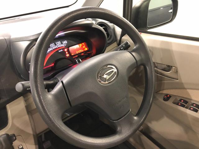 ムーヴＬ　ＳＡ　走行６４２９５キロ／車検整備付／ナビ一年保証・走行距離無制限走行６４２９５キロ　車検整備付　フルセグナビ　ブルートゥース　助手席エアバック　純正カーペットマット（埼玉県）の中古車