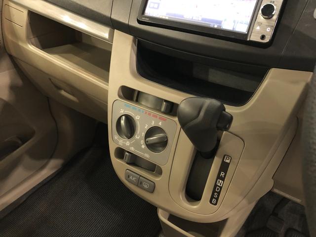 ムーヴＬ　ＳＡ　走行６４２９５キロ／車検整備付／ナビ一年保証・走行距離無制限走行６４２９５キロ　車検整備付　フルセグナビ　ブルートゥース　助手席エアバック　純正カーペットマット（埼玉県）の中古車