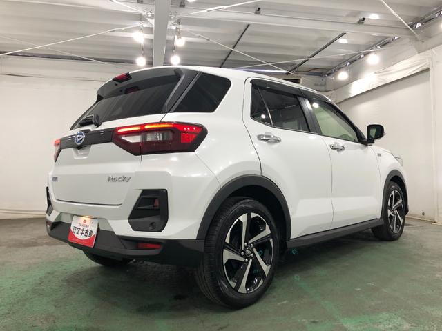 ロッキープレミアムＧ　ＨＥＶ　走行３７６８６キロ／ナビ／ドラレコ一年保証・走行距離無制限走行３７６８６キロ　フルセグナビ　ブルートゥース　全周囲カメラ　ＥＴＣ　ドラレコ　クリアランスソナー　ＬＥＤヘッドライト　オートライト　シートヒーター（埼玉県）の中古車