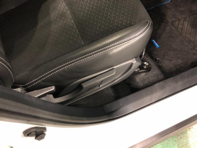 ロッキープレミアムＧ　ＨＥＶ　走行３７６８６キロ／ナビ／ドラレコ一年保証・走行距離無制限走行３７６８６キロ　フルセグナビ　ブルートゥース　全周囲カメラ　ＥＴＣ　ドラレコ　クリアランスソナー　ＬＥＤヘッドライト　オートライト　シートヒーター（埼玉県）の中古車