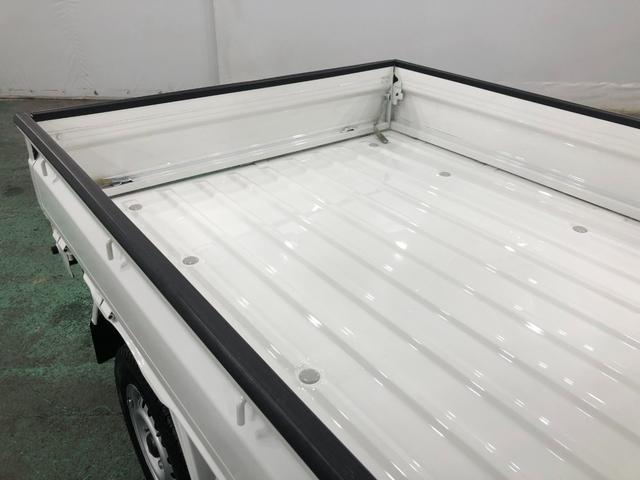 ハイゼットトラックジャンボスタンダード　走行１０７５０キロ／ＭＴ／マット１年保証距離無制限　走行距離１０７５０キロ　マニュアル車　ＦＭＡＭラジオ　純正フロアマット　助手席エアバッグ　クリアランスソナー　オートライト　アイドリングストップ（埼玉県）の中古車