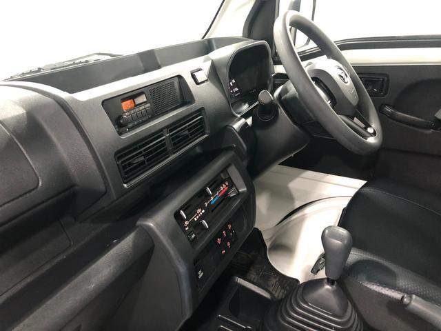 ハイゼットトラックジャンボスタンダード　走行１０７５０キロ／ＭＴ／マット１年保証距離無制限　走行距離１０７５０キロ　マニュアル車　ＦＭＡＭラジオ　純正フロアマット　助手席エアバッグ　クリアランスソナー　オートライト　アイドリングストップ（埼玉県）の中古車