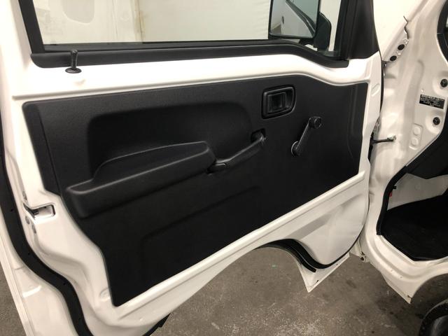 ハイゼットトラックジャンボスタンダード　走行１０７５０キロ／ＭＴ／マット１年保証距離無制限　走行距離１０７５０キロ　マニュアル車　ＦＭＡＭラジオ　純正フロアマット　助手席エアバッグ　クリアランスソナー　オートライト　アイドリングストップ（埼玉県）の中古車