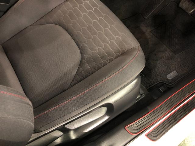 カローラスポーツハイブリッドＧ　Ｚ　走行４１４２０キロ／ナビ／ドラレコ一年保証・走行距離無制限走行４１４２０キロ　フルセグナビ　ブルートゥース　バックカメラ　ドラレコ　サイドエアバック　クリアランスソナー　オートライト　ＬＥＤヘッドライト　シートヒーター（埼玉県）の中古車