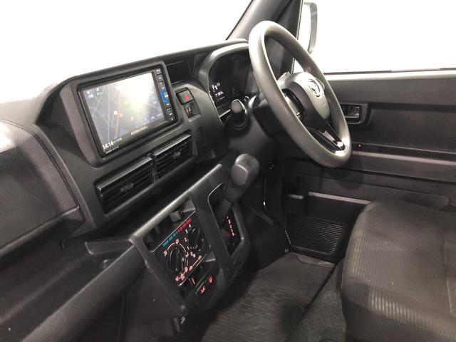 ハイゼットカーゴクルーズ　走行３６８７２キロ／タイヤ４本交換／バックカメラ一年保証・走行距離無制限走行３６８７２キロ　タイヤ４本交換　ワンセグナビ　ブルートゥース　バックカメラ　ＥＴＣ　クリアランスソナー　ＬＥＤヘッドライト　アイドリングストップ（埼玉県）の中古車