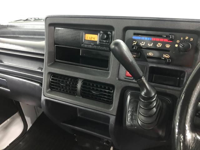 サンバートラックTB 4WD/車検整備付/走行24984キロ/FMAMラジオ1年保証距離無制限 走行距離24984キロ 4WD 車検整備付 FMAMラジオ フロアマット(埼玉県)の中古車