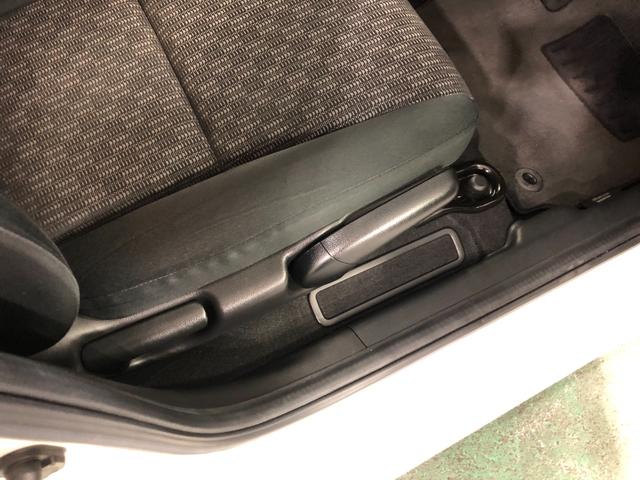 フィット１３Ｇ・Ｆパッケージ　走行３６４５９キロ／ナビ／バックカメラ一年保証・走行距離無制限走行３６４５９キロ　ワンセグナビ　ブルートゥース　バックカメラ　オートライト　ＬＥＤヘッドライト　ＥＴＣ（埼玉県）の中古車