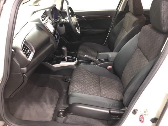 フィット１３Ｇ・Ｆパッケージ　走行３６４５９キロ／ナビ／バックカメラ一年保証・走行距離無制限走行３６４５９キロ　ワンセグナビ　ブルートゥース　バックカメラ　オートライト　ＬＥＤヘッドライト　ＥＴＣ（埼玉県）の中古車