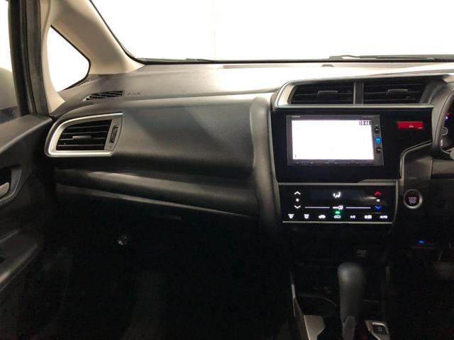 フィット１３Ｇ・Ｆパッケージ　雹害／走行３３６９７キロ／ワンセグナビ１年保証距離無制限　走行距離３３６９７キロ　ワンセグナビ　バックカメラ　ブルートゥース　純正マット　オートライト　ＬＥＤヘッドランプ　電動格納式ドアミラー　プッシュボタンスタート（埼玉県）の中古車