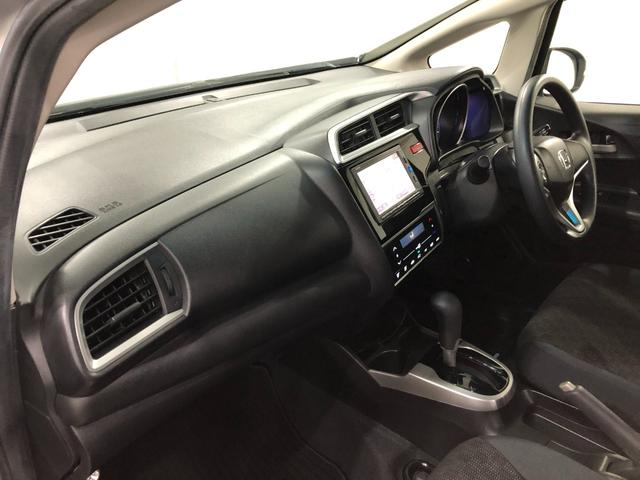 フィット１３Ｇ・Ｆパッケージ　雹害／走行３３６９７キロ／ワンセグナビ１年保証距離無制限　走行距離３３６９７キロ　ワンセグナビ　バックカメラ　ブルートゥース　純正マット　オートライト　ＬＥＤヘッドランプ　電動格納式ドアミラー　プッシュボタンスタート（埼玉県）の中古車