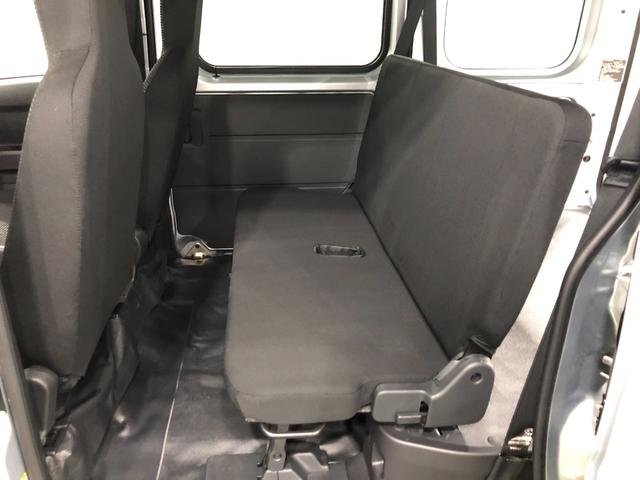 ハイゼットカーゴＤＸ　走行１１１７４キロ／クリアランスソナー／オートライト一年保証・走行距離無制限走行１１１７４キロ　クリアランスソナー　オートライト　アイドリングストップ　助手席エアバック　純正カーペットマット（埼玉県）の中古車