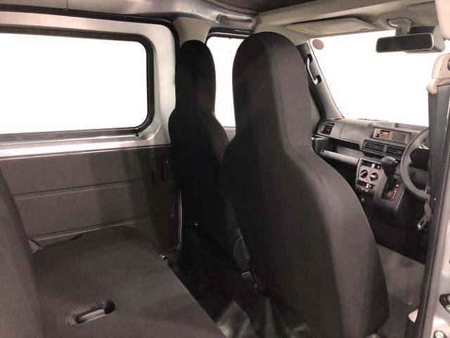 ハイゼットカーゴＤＸ　走行１１１７４キロ／クリアランスソナー／オートライト一年保証・走行距離無制限走行１１１７４キロ　クリアランスソナー　オートライト　アイドリングストップ　助手席エアバック　純正カーペットマット（埼玉県）の中古車