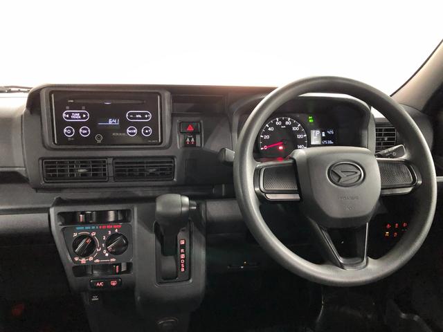 ハイゼットカーゴＤＸ　走行１２５３８キロ／クリアランスソナー／ＣＤチューナー一年保証・走行距離無制限　走行１２５３８キロ　ＣＤチューナー　助手席エアバック　オートライト　クリアランスソナー　アイドリングストップ　純正フロアマット（埼玉県）の中古車