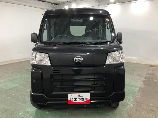 ハイゼットカーゴＤＸ　走行１２５３８キロ／クリアランスソナー／ＣＤチューナー一年保証・走行距離無制限　走行１２５３８キロ　ＣＤチューナー　助手席エアバック　オートライト　クリアランスソナー　アイドリングストップ　純正フロアマット（埼玉県）の中古車
