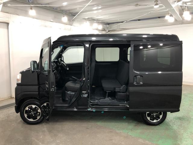 ハイゼットカーゴＤＸ　走行１２５３８キロ／クリアランスソナー／ＣＤチューナー一年保証・走行距離無制限　走行１２５３８キロ　ＣＤチューナー　助手席エアバック　オートライト　クリアランスソナー　アイドリングストップ　純正フロアマット（埼玉県）の中古車