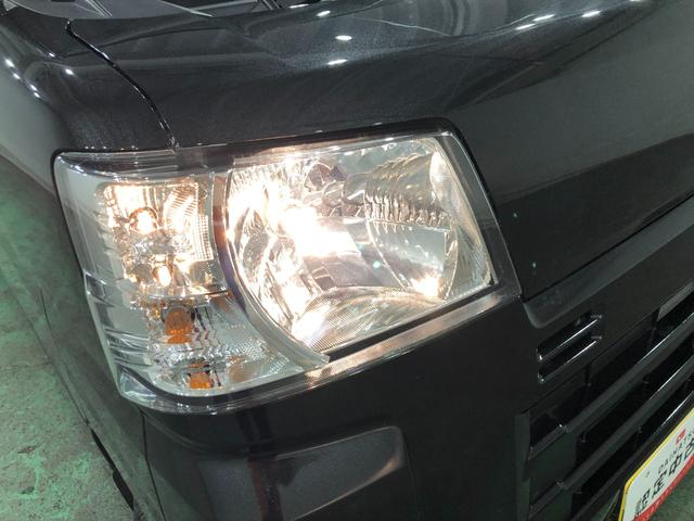 ハイゼットカーゴＤＸ　走行１２５３８キロ／クリアランスソナー／ＣＤチューナー一年保証・走行距離無制限　走行１２５３８キロ　ＣＤチューナー　助手席エアバック　オートライト　クリアランスソナー　アイドリングストップ　純正フロアマット（埼玉県）の中古車