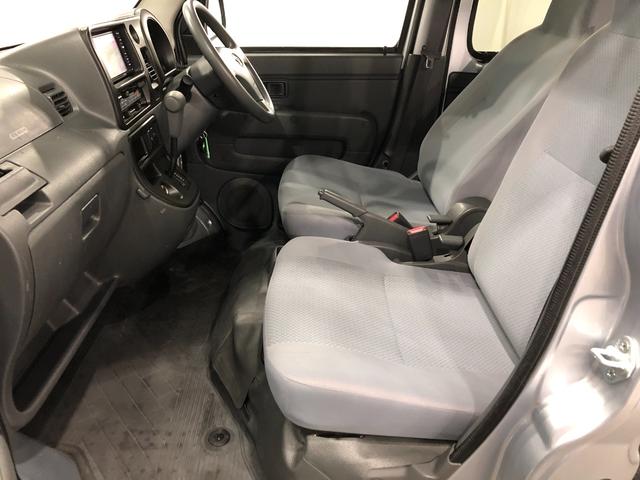 ハイゼットカーゴＤＸ　走行９５３１９キロ／車検整備付／ナビ一年保証・走行距離無制限走行９５３１９キロ　車検整備付　ワンセグナビ　助手席エアバック　純正カーペットマット　ＥＴＣ　オートマ（埼玉県）の中古車