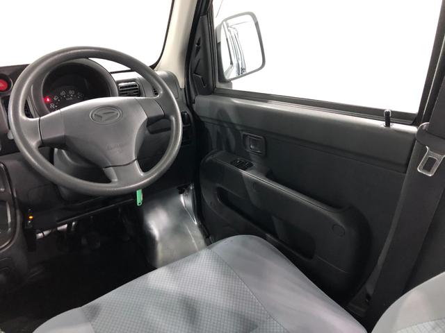 ハイゼットカーゴＤＸ　走行９５３１９キロ／車検整備付／ナビ一年保証・走行距離無制限走行９５３１９キロ　車検整備付　ワンセグナビ　助手席エアバック　純正カーペットマット　ＥＴＣ　オートマ（埼玉県）の中古車