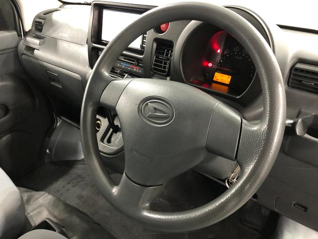 ハイゼットカーゴＤＸ　走行９５３１９キロ／車検整備付／ナビ一年保証・走行距離無制限走行９５３１９キロ　車検整備付　ワンセグナビ　助手席エアバック　純正カーペットマット　ＥＴＣ　オートマ（埼玉県）の中古車