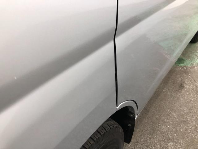 ハイゼットカーゴＤＸ　走行９５３１９キロ／車検整備付／ナビ一年保証・走行距離無制限走行９５３１９キロ　車検整備付　ワンセグナビ　助手席エアバック　純正カーペットマット　ＥＴＣ　オートマ（埼玉県）の中古車