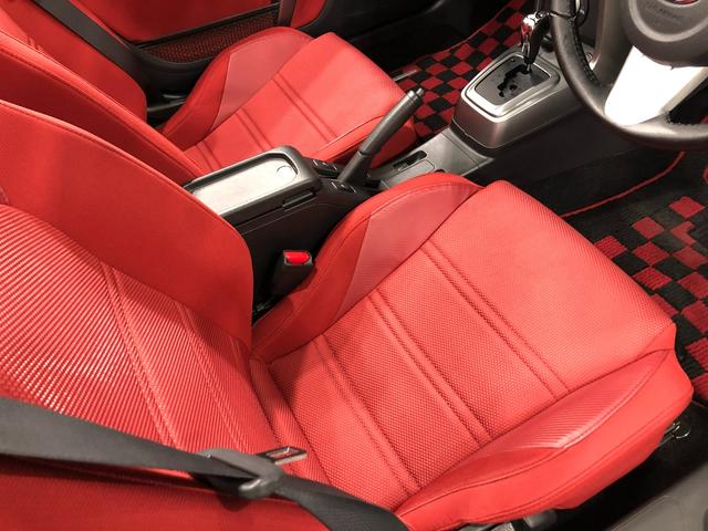 コペンローブ　走行１３７７７キロ／ナビ／ＬＥＤヘッドライト一年保証・走行距離無制限走行１３７７７キロ　フルセグナビ　ブルートゥース　助手席エアバック　純正カーペットマット　ＬＥＤヘッドライト　アイドリングストップ（埼玉県）の中古車